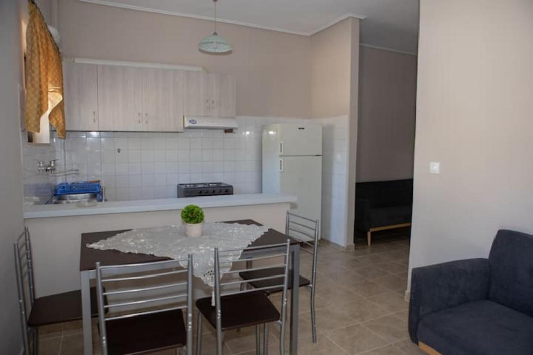 Vasileiou Apartments Kamena Vourla Exterior foto